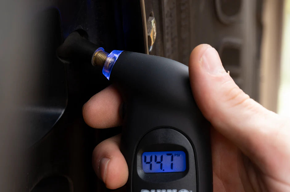 MANÓMETRO DIGITAL PRESIÓN NEUMÁTICOS (150PSI)